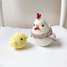 Load image into Gallery viewer, Made to Order MOTHER CHICKEN &amp; BABY CHICK PAIR crochet amigurumi