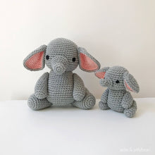 Load image into Gallery viewer, Made to Order ELEPHANT PAIR crochet amigurumi