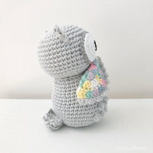 Load image into Gallery viewer, Made to Order OWL crochet amigurumi